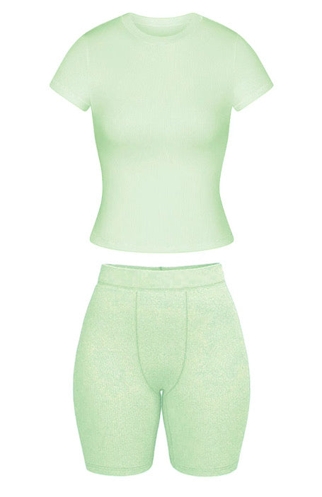 Short sleeve light green